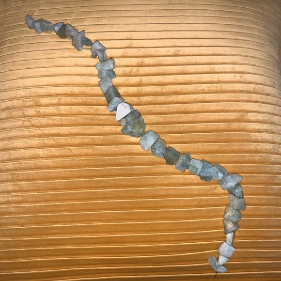 ✨2/$20✨AQUAMARINE BEADS - Picture 1 of 2